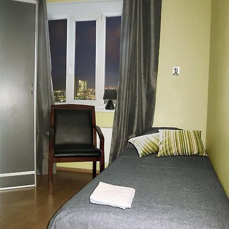 Erasmus Residence אכסניה *